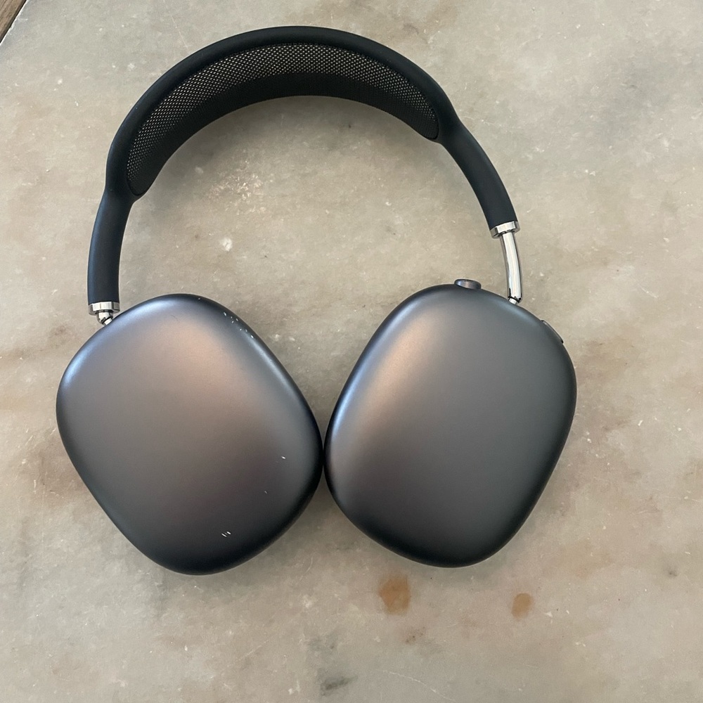Apple airpod max’s